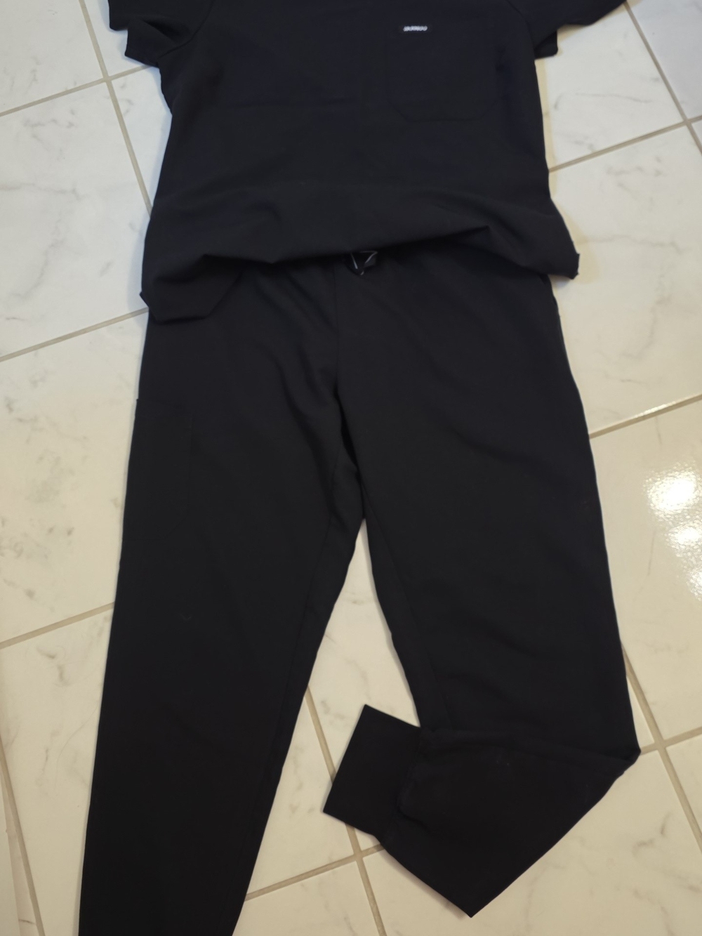 Rhena Essential 1-Pocket Scrub Top By Jaanuu With Matching Scrub Pants